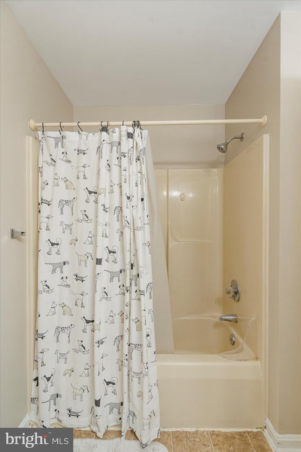614 Orems Road Essex, MD 21221 - Photo 23 of 41 Full Bath-Main Level
