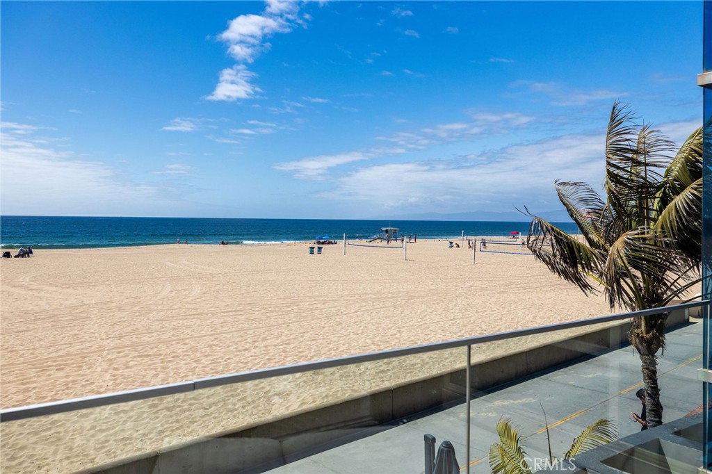 2024 The Strand Hermosa Beach, CA 90254 - Photo 47 of 65 a view of an outdoor space and window