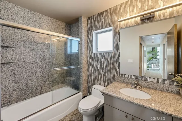 $38,750 | 2024 The Strand, Hermosa Beach, CA 90254