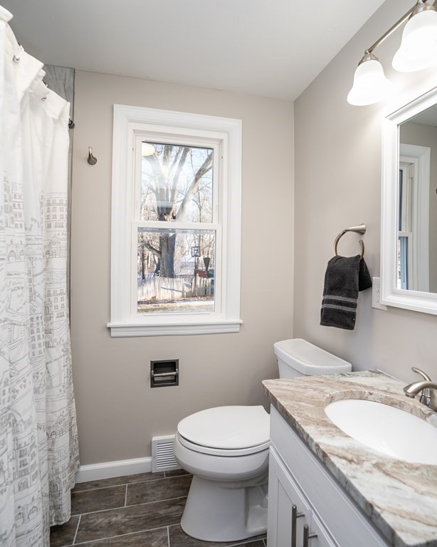 111 Huron Street Springfield, MA 01104 - Photo 11 of 27 Gallery Image 11