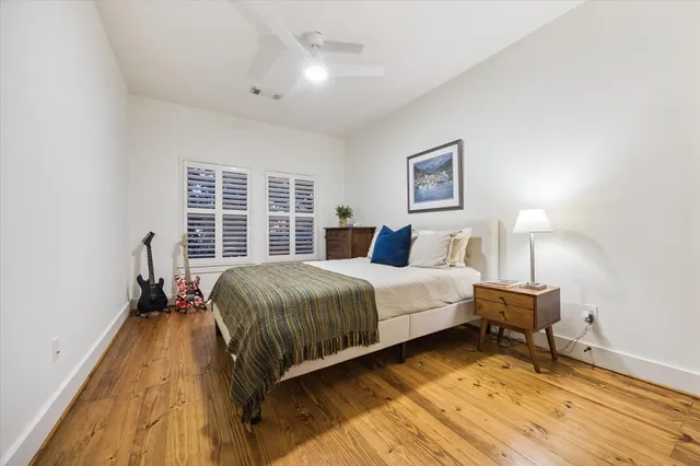 $949,900 | 636 East 6 1/2 Street, Houston, TX 77007