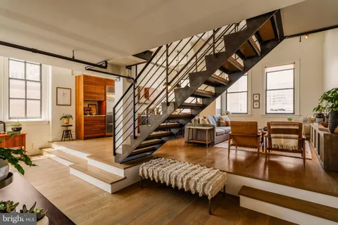 $1,200,000 | 1228 Arch Street, Unit 8E, Philadelphia, PA 19107