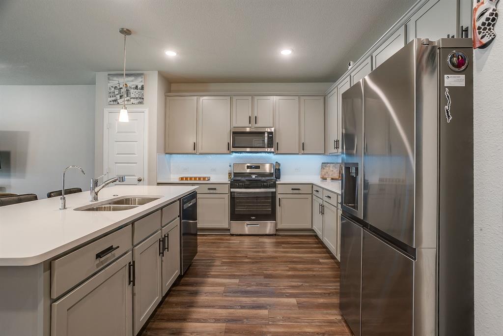 8225 Manx Point Godley, TX 76044 - Photo 18 of 40