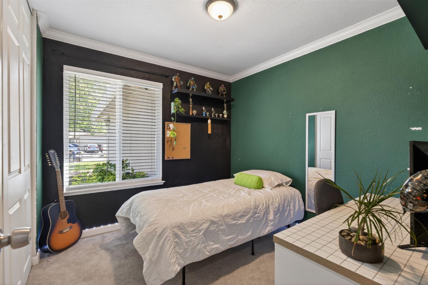 4913 Ruger Court Sacramento, CA 95842 - Photo 16 of 36