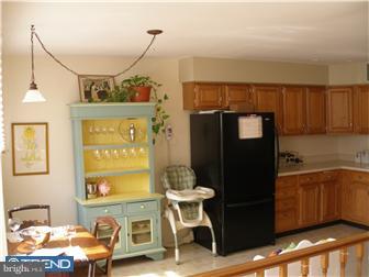 39 Trafalgar Road, Unit 25 Doylestown, PA 18901 - Photo 4 of 12 Kitchen