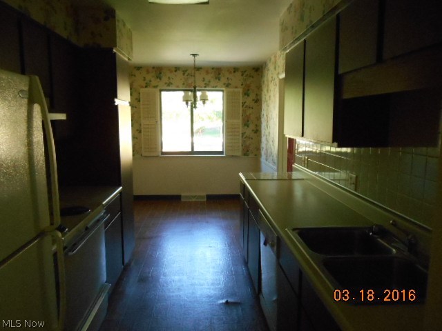 849 Hampton Ridge Drive, Unit 849 Akron, OH 44313 - Photo 9 of 13 Gallery Image 9