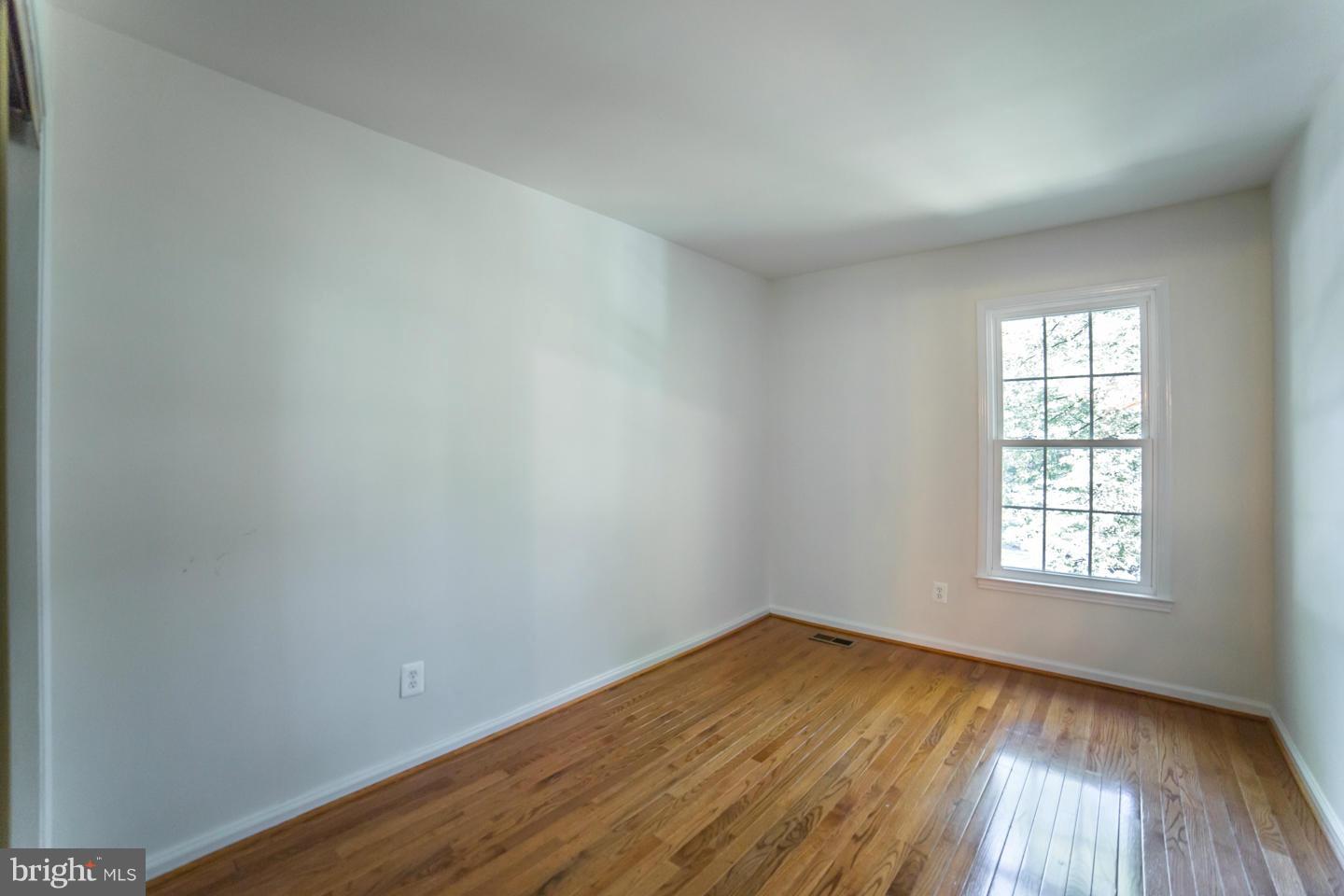 2371 Albot Road Reston, VA 20191 - Photo 21 of 25 Bedroom