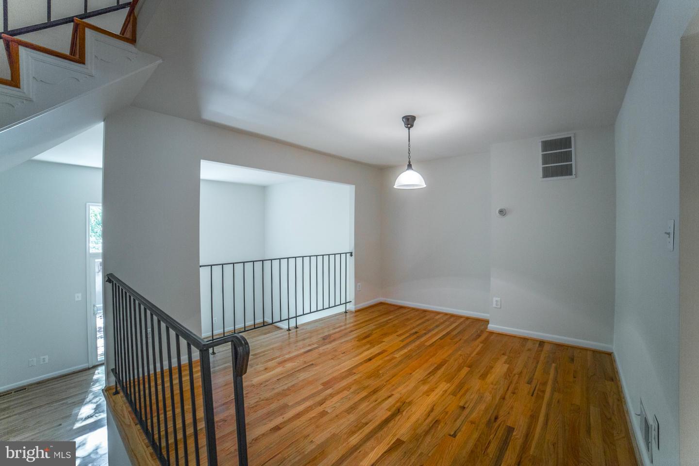 2371 Albot Road Reston, VA 20191 - Photo 8 of 25 Dining Room