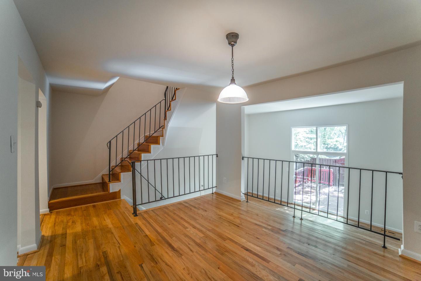 2371 Albot Road Reston, VA 20191 - Photo 9 of 25 Dining Room