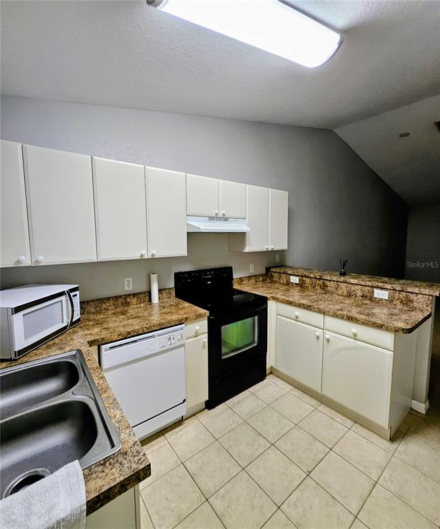 4545 26th Street Southwest Lehigh Acres, FL 33973 - Photo 5 of 35