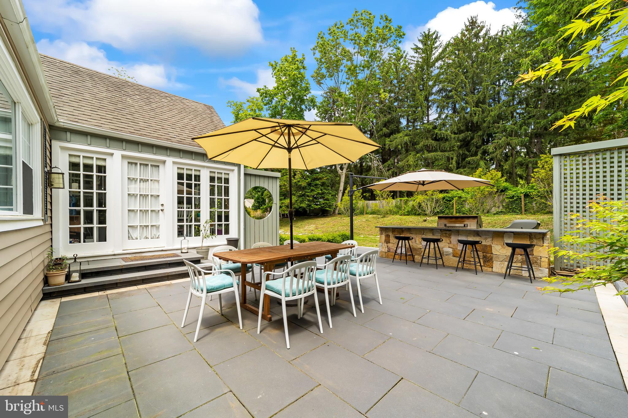 764 River Road Ewing, NJ 08628 - Photo 2 of 23