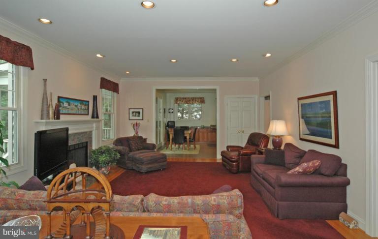 7802 Aberdeen Road Bethesda, MD 20814 - Photo 14 of 30 Family Room #2