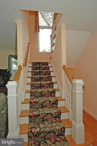 7802 Aberdeen Road Bethesda, MD 20814 - Photo 29 of 30 Staircase