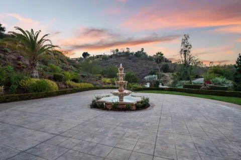 $3,795,000 | 7823 Calle Cima, Rancho Santa Fe, CA 92067