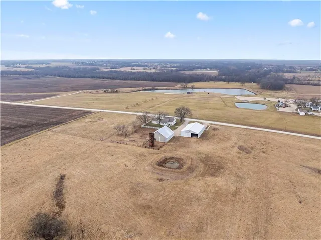 $419,900 | 26713 South Little Road, Garden City, MO 64747