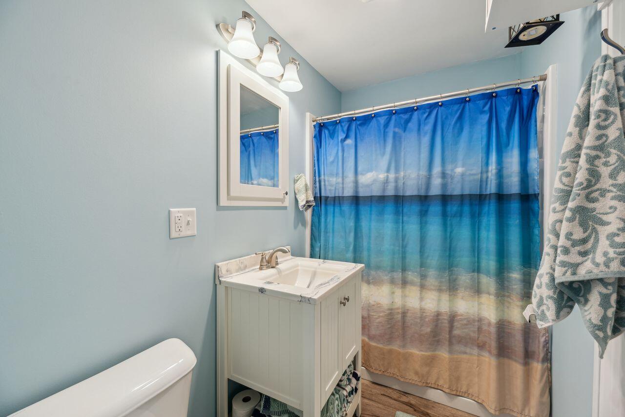 13312 Wilson Road New Buffalo, MI 49117 - Photo 19 of 29 19_Interior