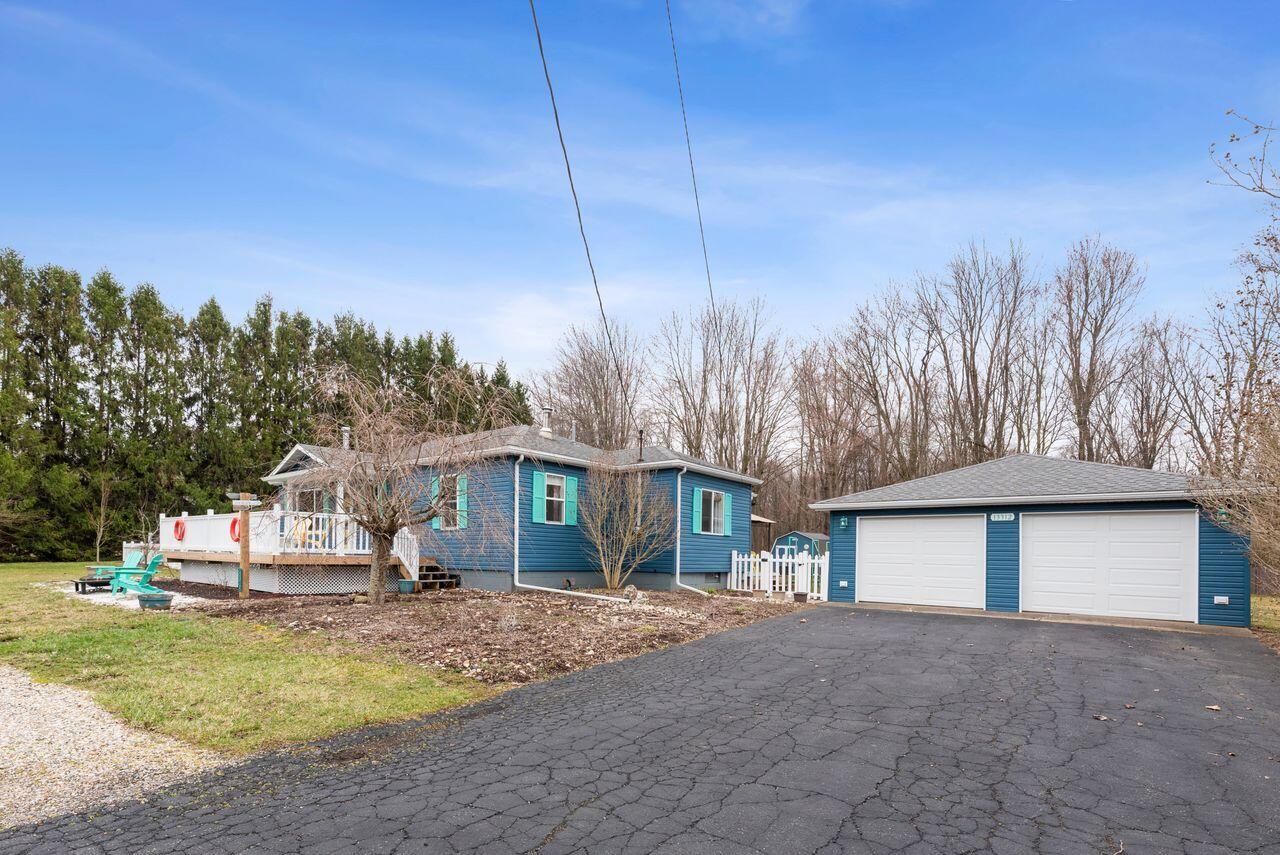 13312 Wilson Road New Buffalo, MI 49117 - Photo 2 of 29 02_Exterior