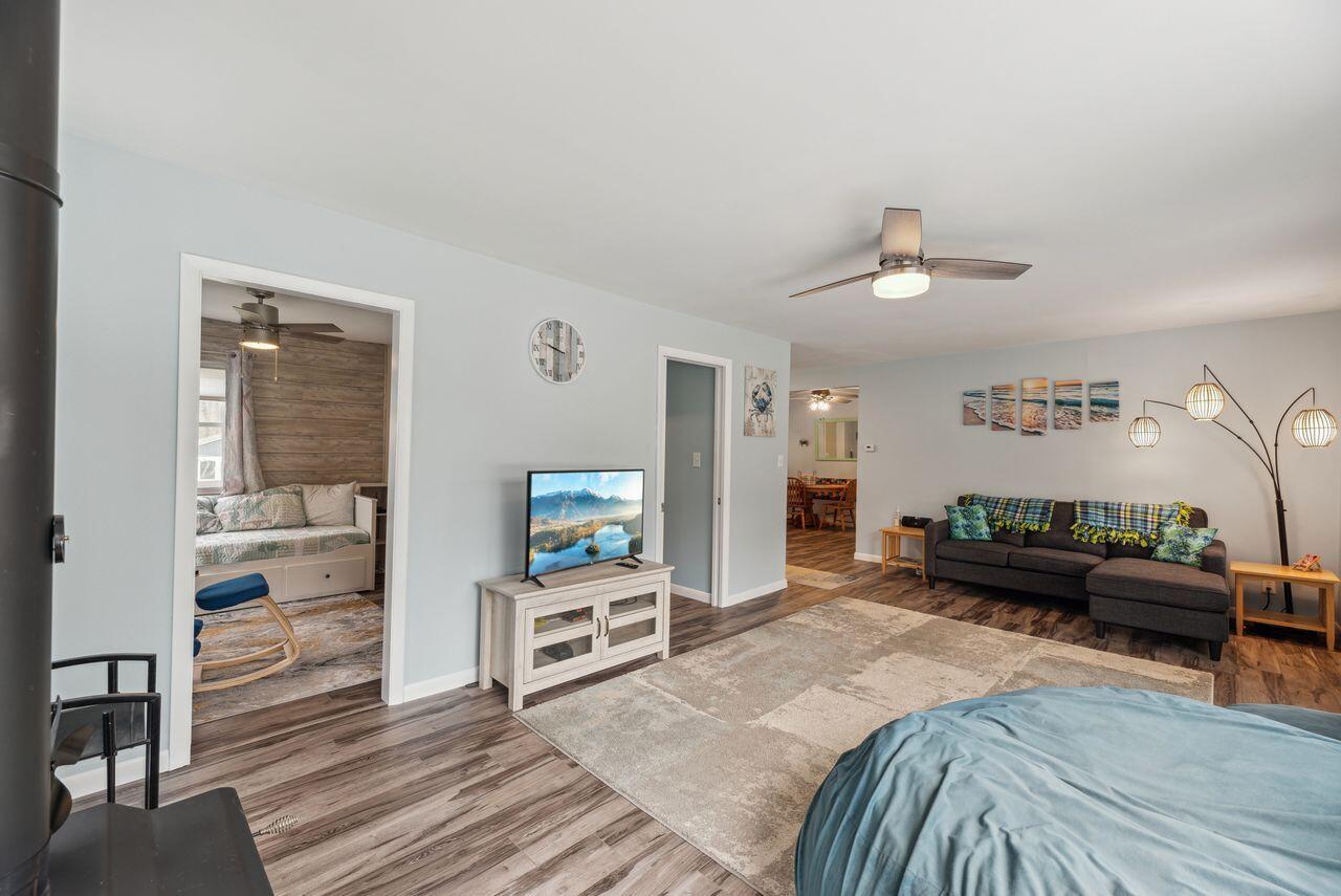 13312 Wilson Road New Buffalo, MI 49117 - Photo 6 of 29 06_Interior
