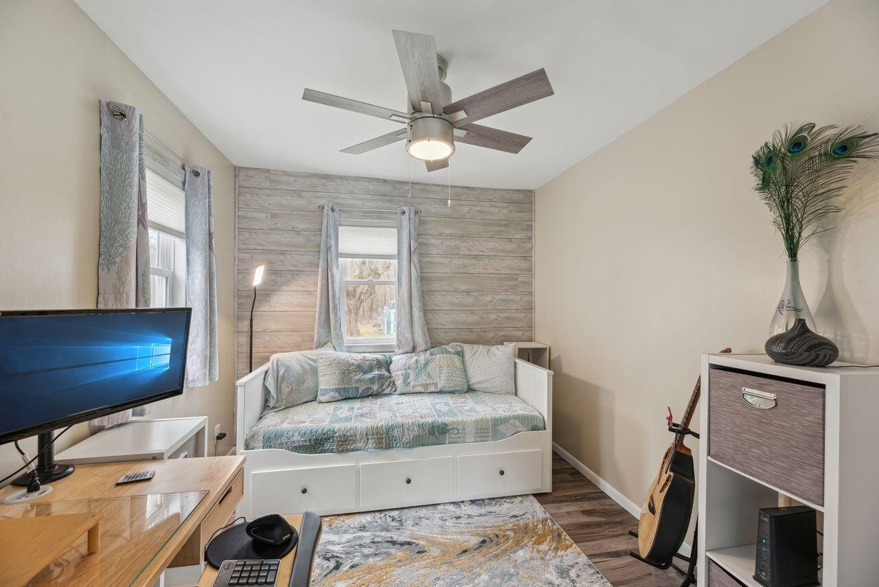 13312 Wilson Road New Buffalo, MI 49117 - Photo 8 of 29 08_Interior