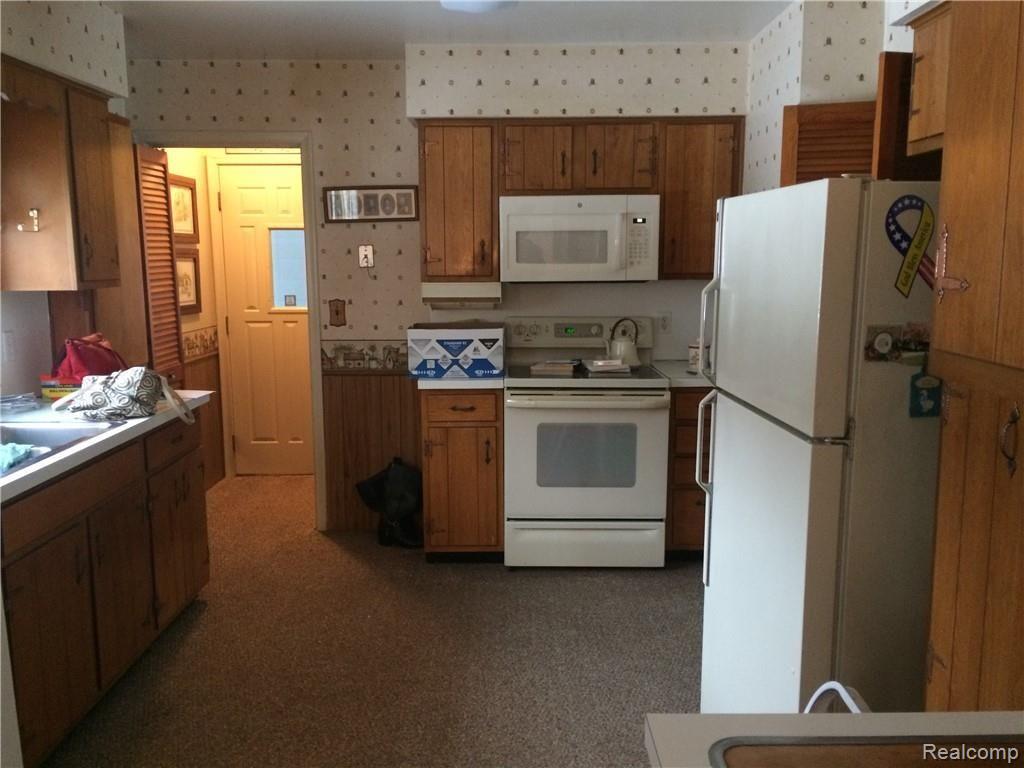 773 Pleasant Ridge Lake Orion, MI 48362 - Photo 9 of 23 IMG_5048.JPG