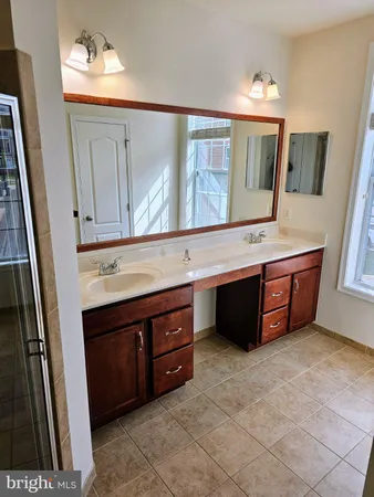 $2,800 | 23481 Logans Terrace, Ashburn, VA 20148