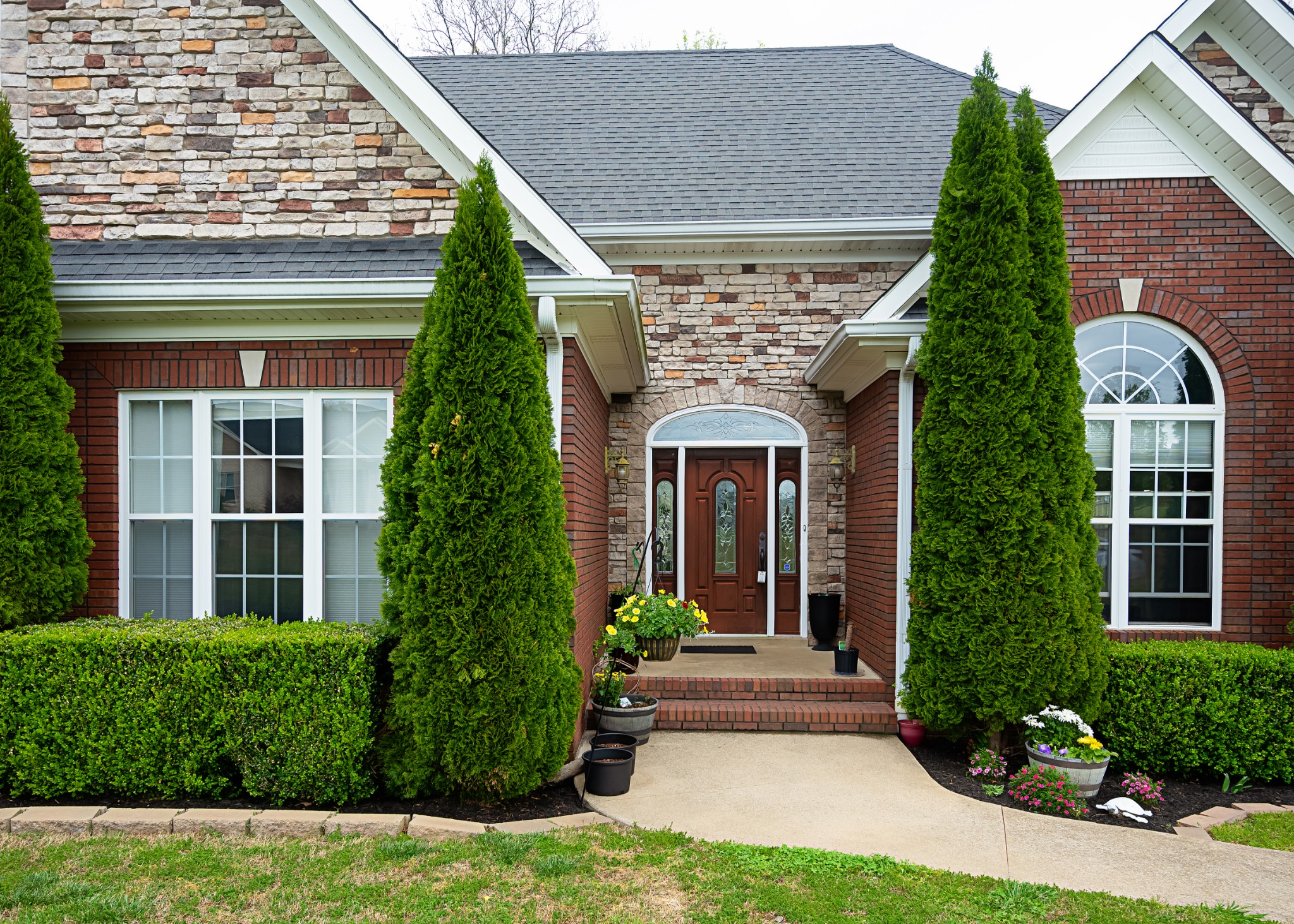 2989 Surrey Ridge Road Clarksville, TN 37043 - Photo 3 of 32 Gallery Image 3