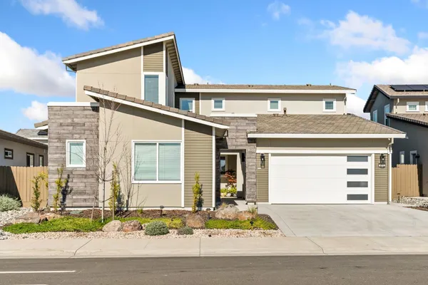 $899,888 | 9042 Elliott Spgs Drive, Elk Grove, CA 95624