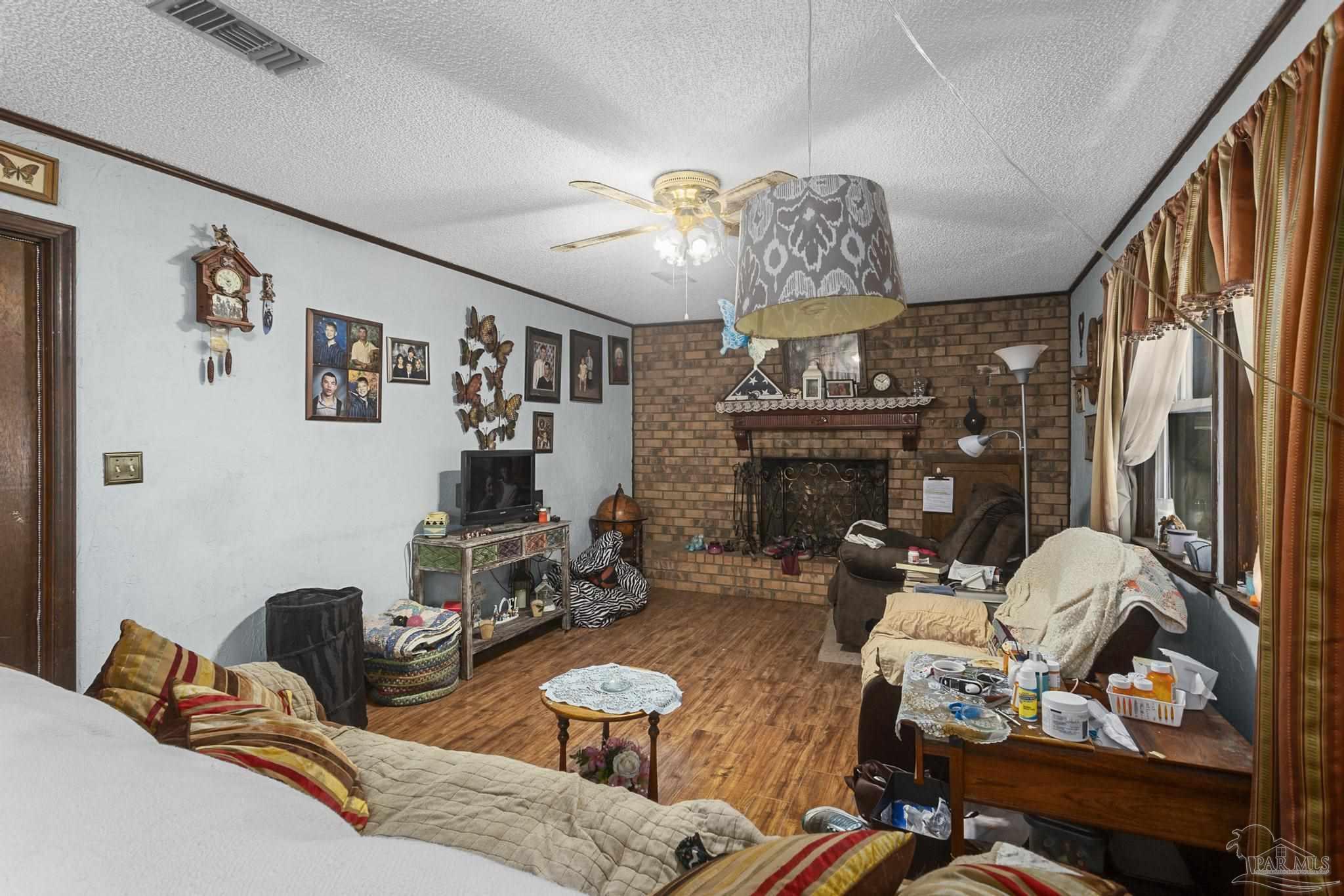 4251 South Spencer Field Road Milton, FL 32571 - Photo 14 of 37 Gallery Image 14