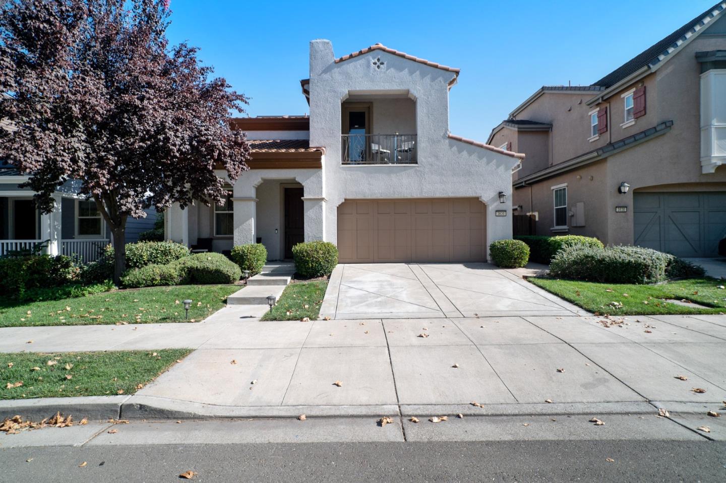3830 Highbury Way San Ramon, CA 94582 - Photo 29 of 38 a front view of a house with garage