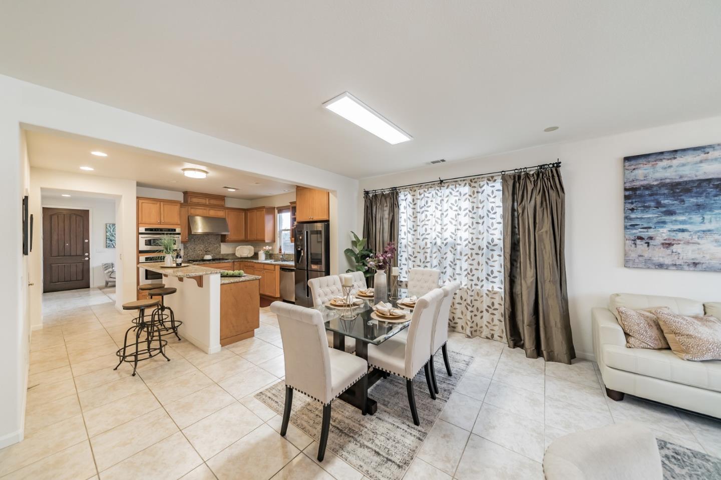 3830 Highbury Way San Ramon, CA 94582 - Photo 6 of 38 a view of a dining room with furniture