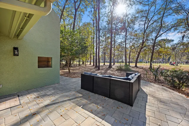 $719,000 | 55 Wax Myrtle Court, Hilton Head Island, SC 29926