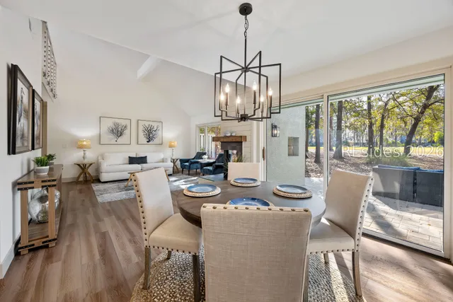 $719,000 | 55 Wax Myrtle Court, Hilton Head Island, SC 29926