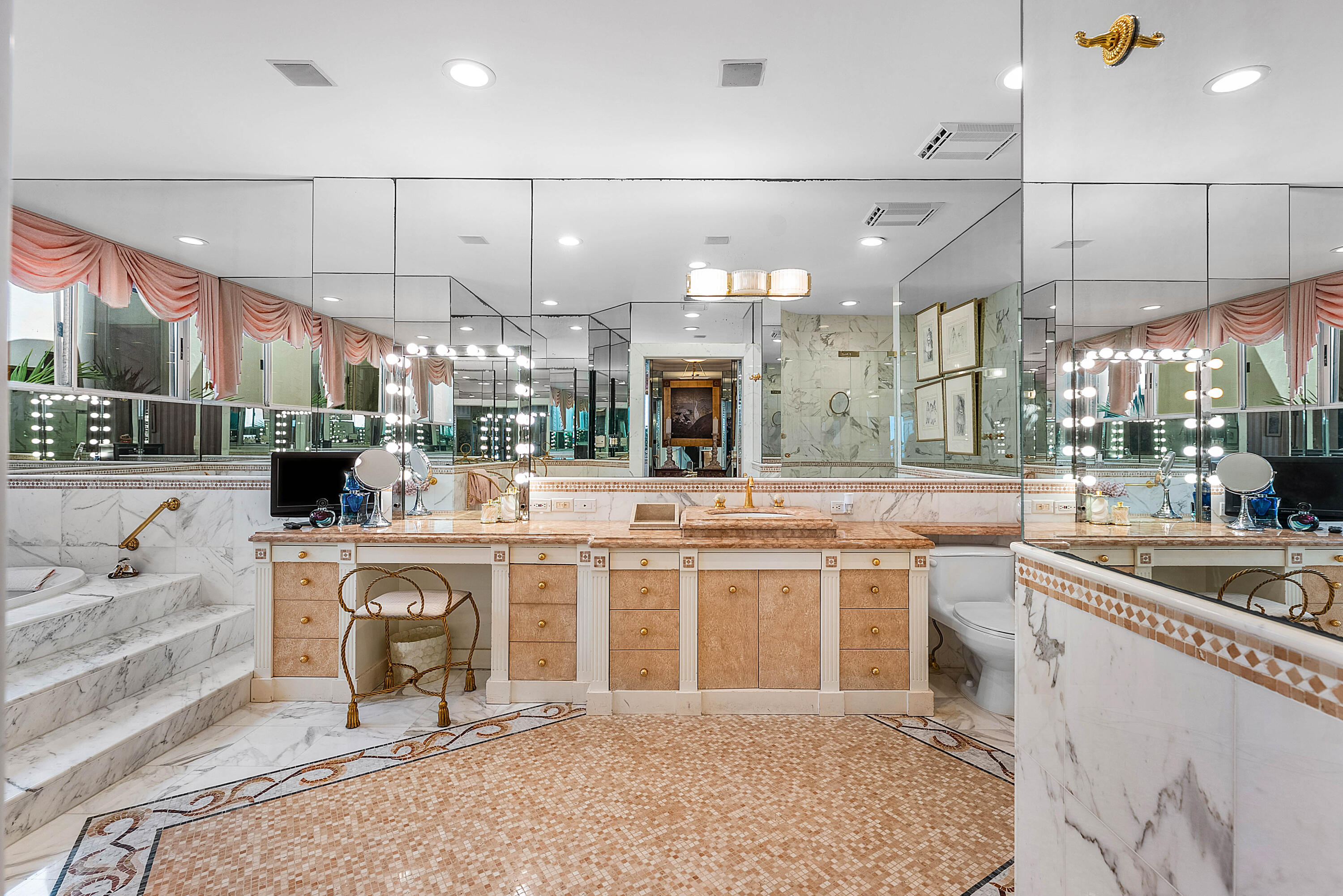 13 Sloans Curve Drive, Unit 13 Palm Beach, FL 33480 - Photo 26 of 47 a large kitchen with a lot of counter space and a sink