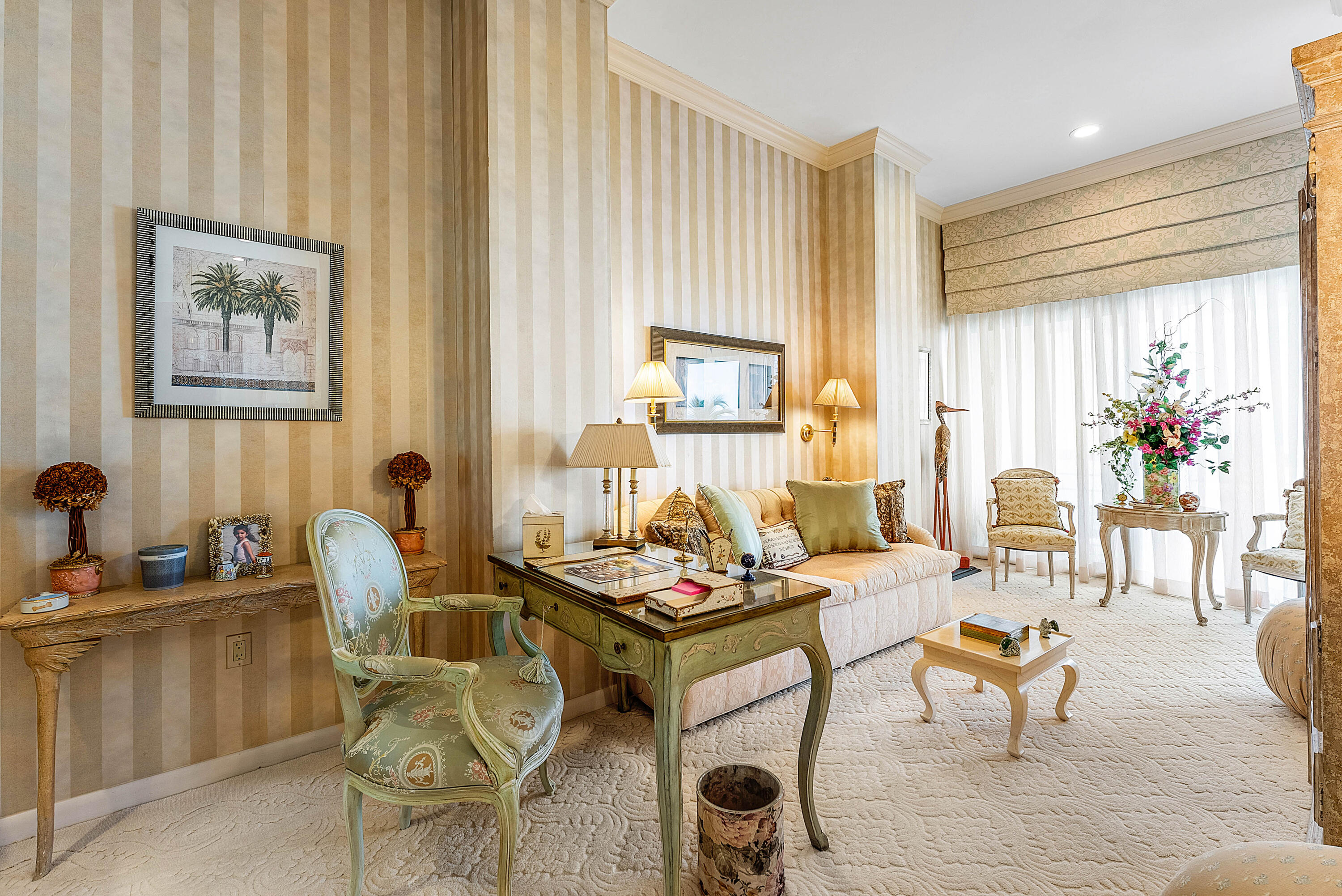 13 Sloans Curve Drive, Unit 13 Palm Beach, FL 33480 - Photo 31 of 47 a living room with furniture and next to a window