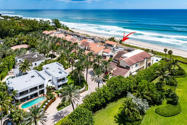 a view of yard and outdoor space