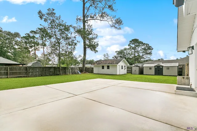 $305,000 | 12805 Ina Drive, Walker, LA 70785