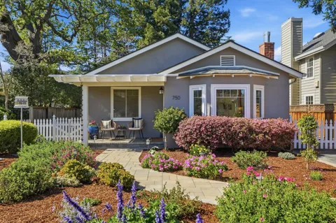 $2,488,000 | 750 Los Robles Avenue, Palo Alto, CA 94306