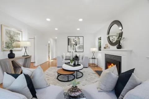 $2,488,000 | 750 Los Robles Avenue, Palo Alto, CA 94306