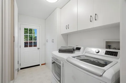 $2,488,000 | 750 Los Robles Avenue, Palo Alto, CA 94306