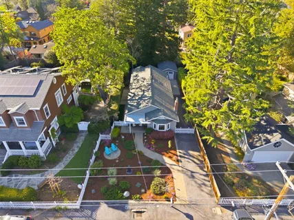 $2,488,000 | 750 Los Robles Avenue, Palo Alto, CA 94306