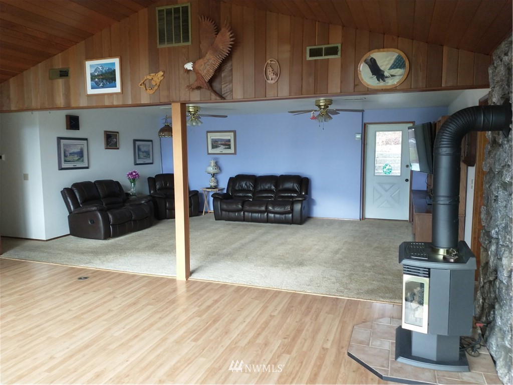 2586 Douglas Road Ferndale, WA 98248 - Photo 5 of 24