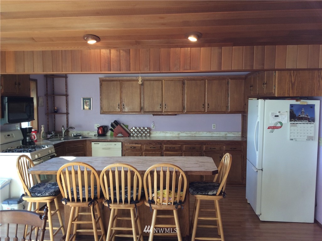 2586 Douglas Road Ferndale, WA 98248 - Photo 7 of 24