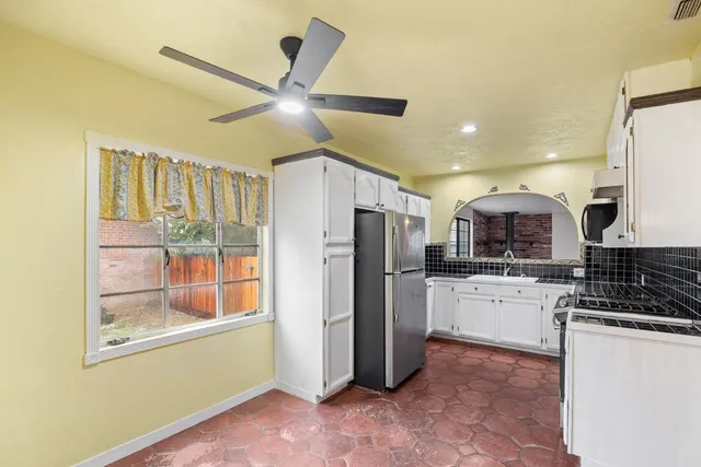 $569,900 | 617 Hollister Road, Woodland, CA 95695