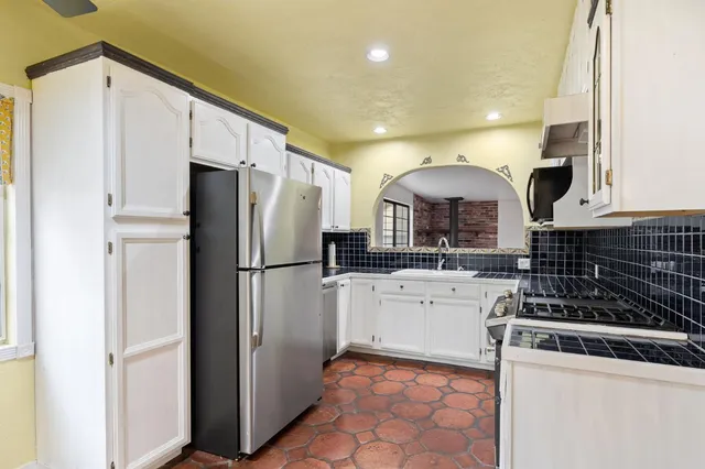 $569,900 | 617 Hollister Road, Woodland, CA 95695