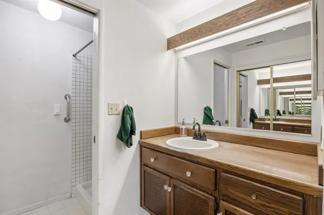 $569,900 | 617 Hollister Road, Woodland, CA 95695