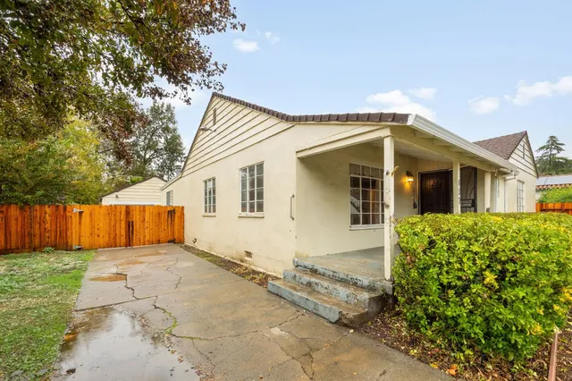 $569,900 | 617 Hollister Road, Woodland, CA 95695