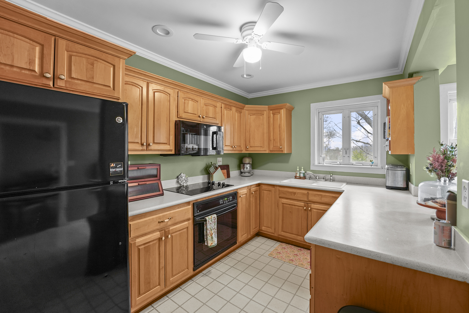 2 Breezy Point Road Clinton, IA 52732 - Photo 15 of 33