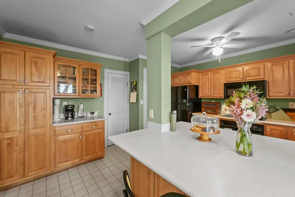 $117,900 | 2 Breezy Point Road, Clinton, IA 52732