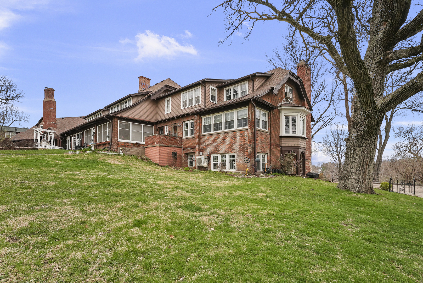 2 Breezy Point Road Clinton, IA 52732 - Photo 29 of 33