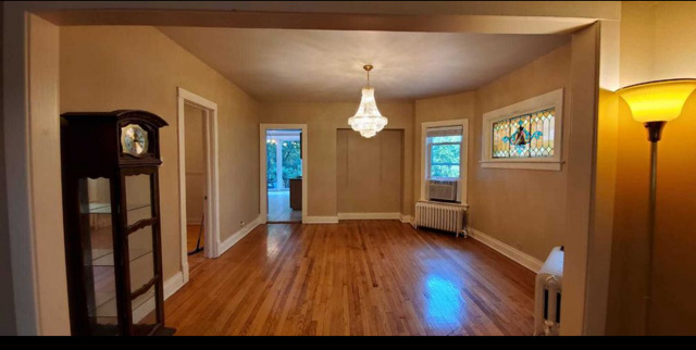 2118 Noyes Street, Unit 1 Evanston, IL 60201 - Photo 5 of 11 a view interior of the house